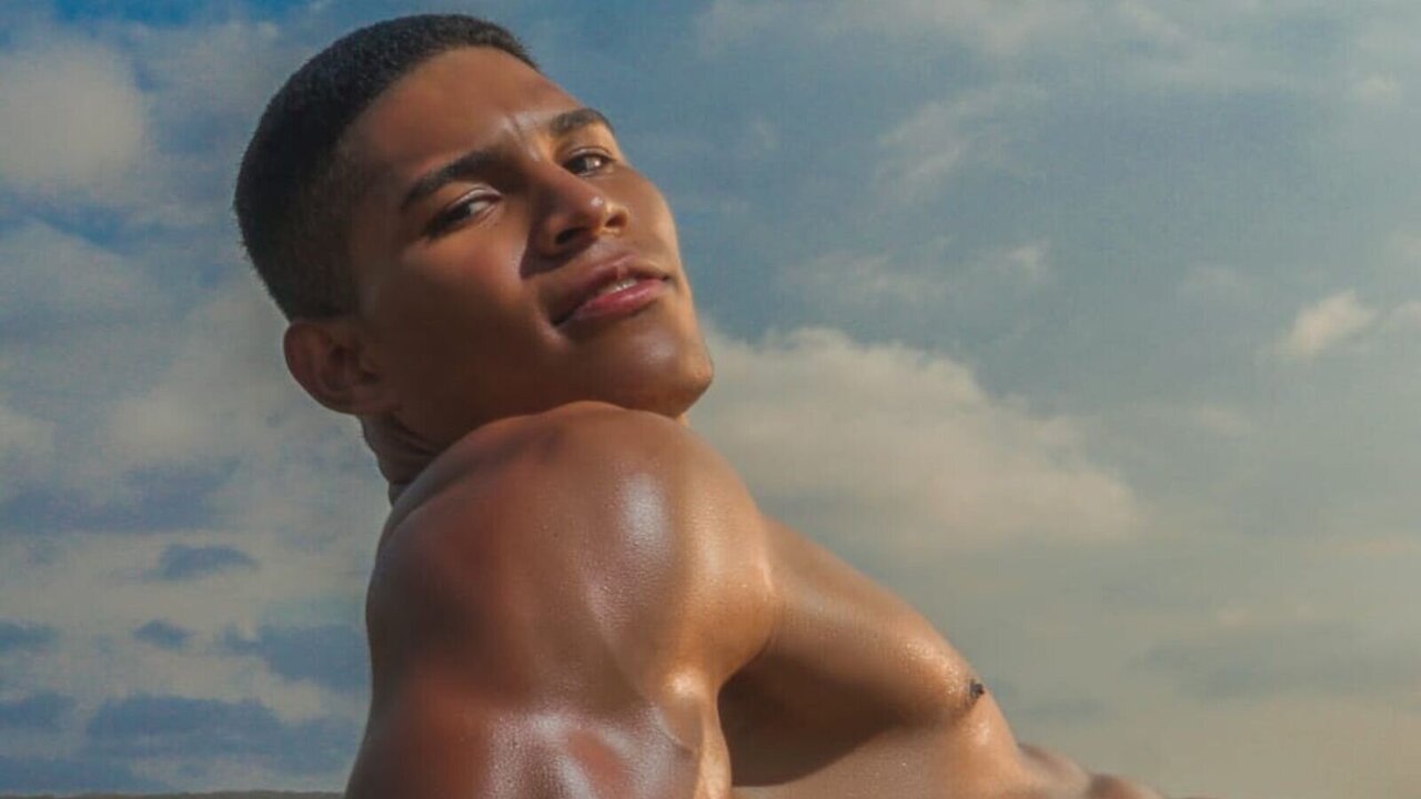 AdamCastle's Sex ChatRoom