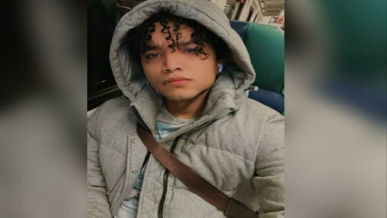 AlbertoAponte's Sex ChatRoom