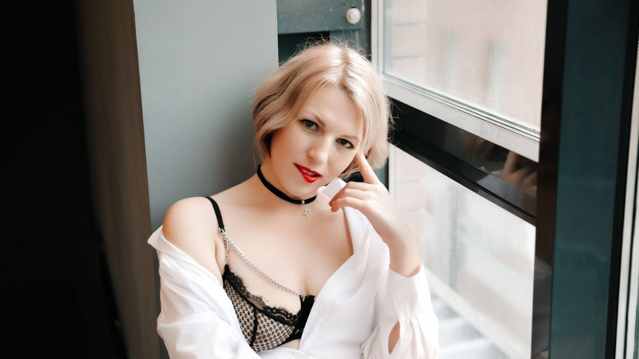 AlisonMaddi's Sex ChatRoom