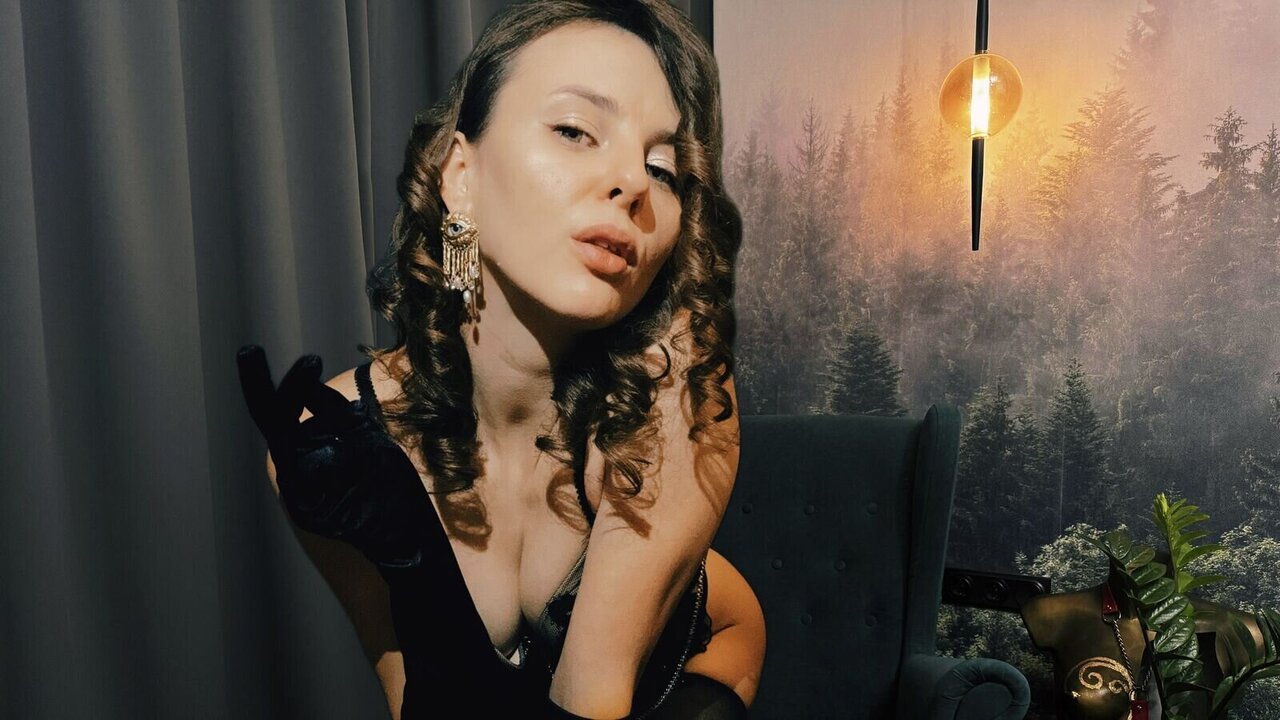 AlyceCox's Sex ChatRoom