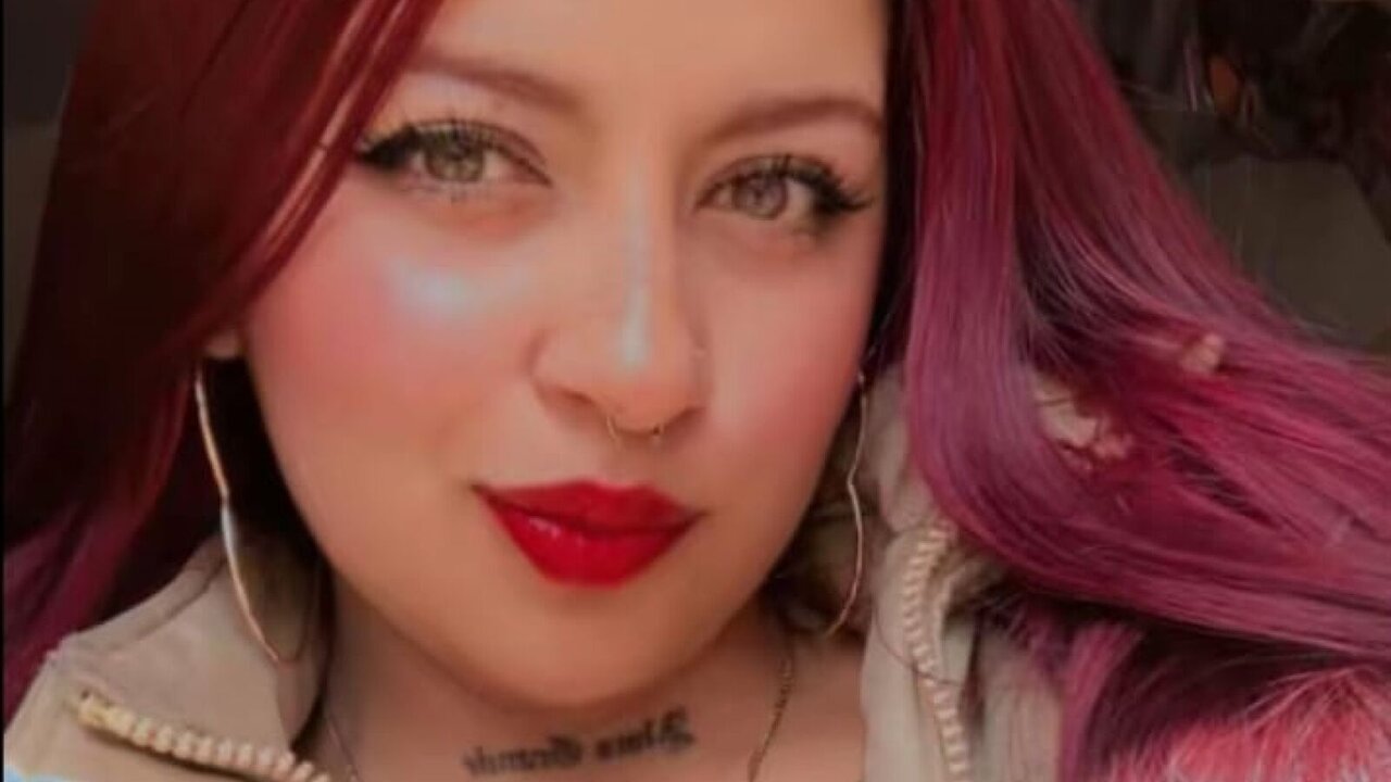 AmbarParadise's Sex ChatRoom