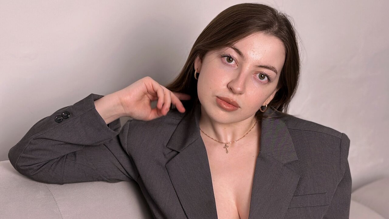 AnnMiers's Sex ChatRoom