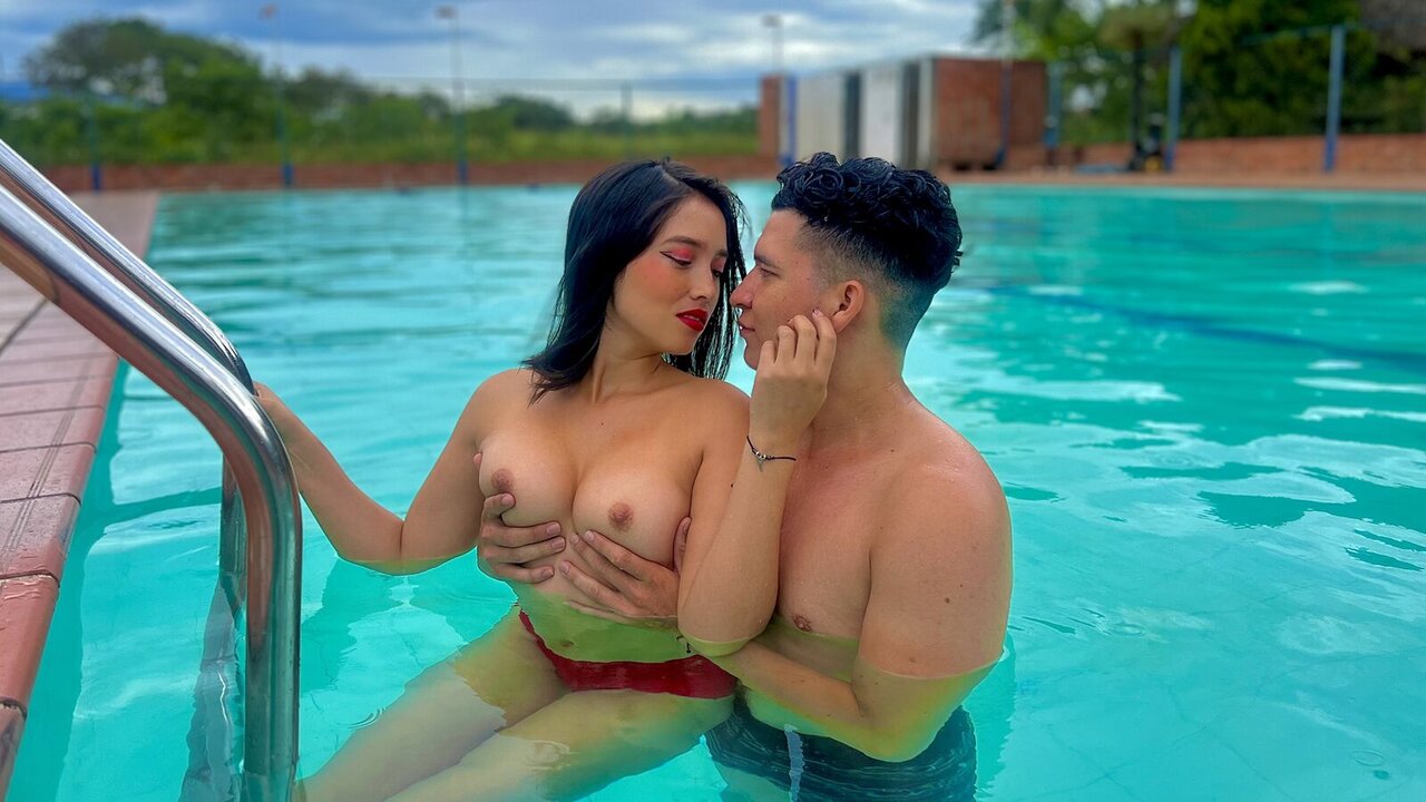 AranzaAndRhomeo's Sex ChatRoom