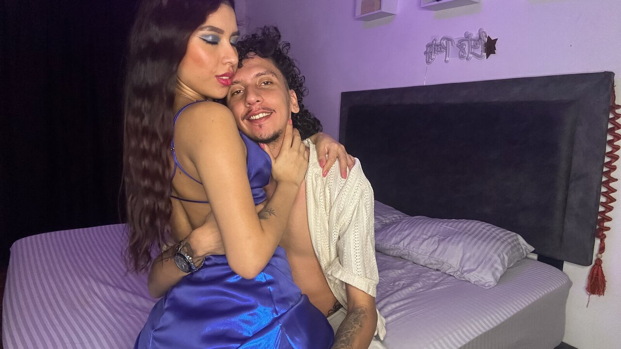 AxelAndArielle's Sex ChatRoom