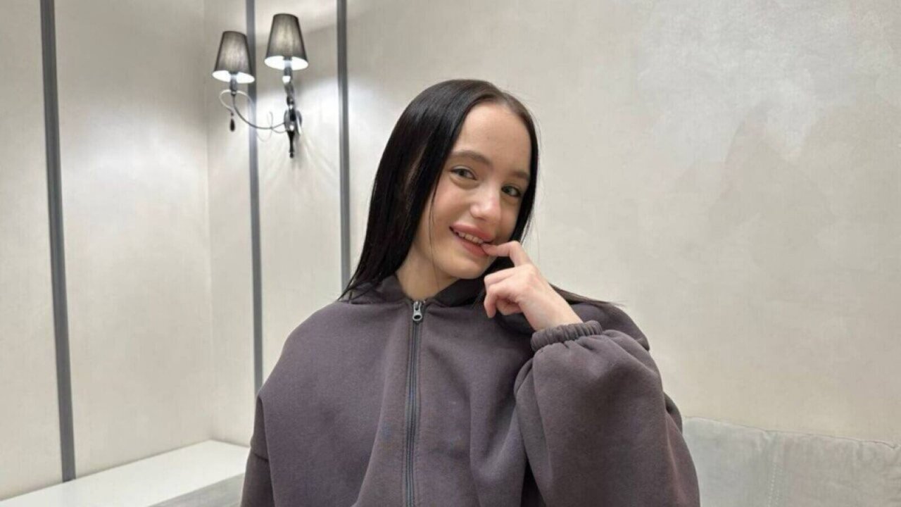 ColeneRhen's Sex ChatRoom