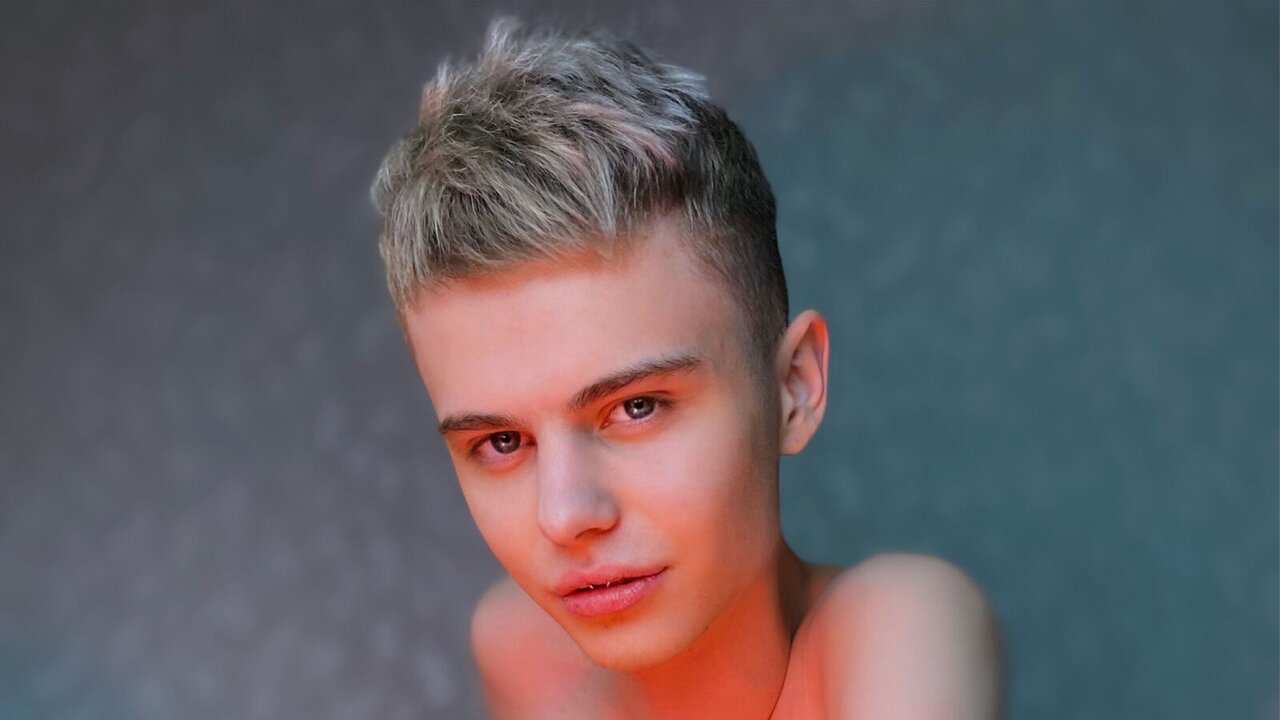 DanielRousinni's Sex ChatRoom