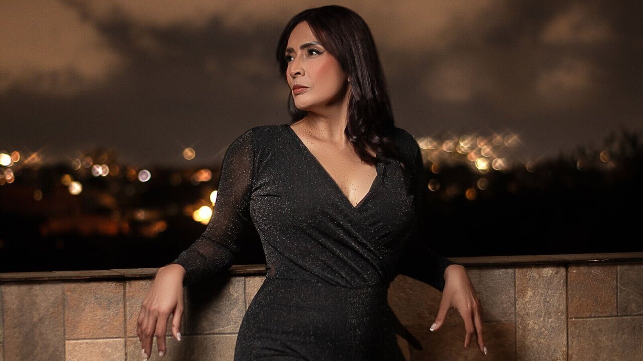 DolceMartinz's Sex ChatRoom