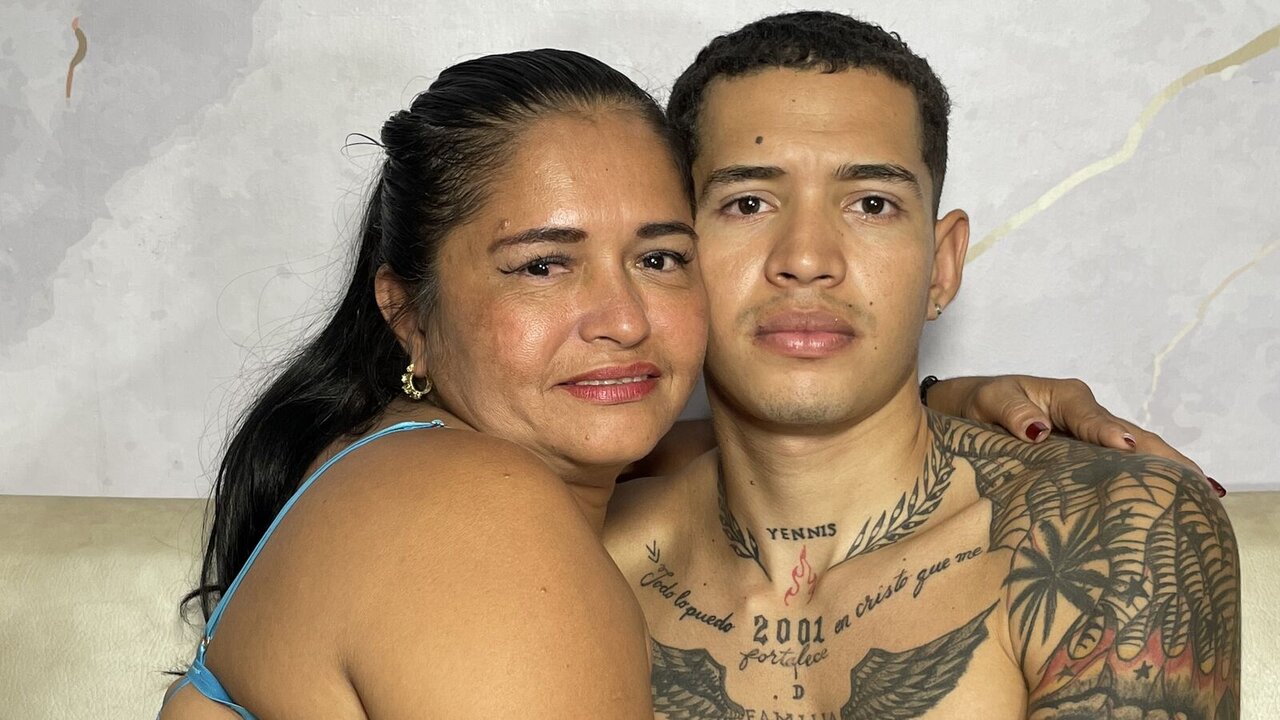 DonaAndDennis's Sex ChatRoom