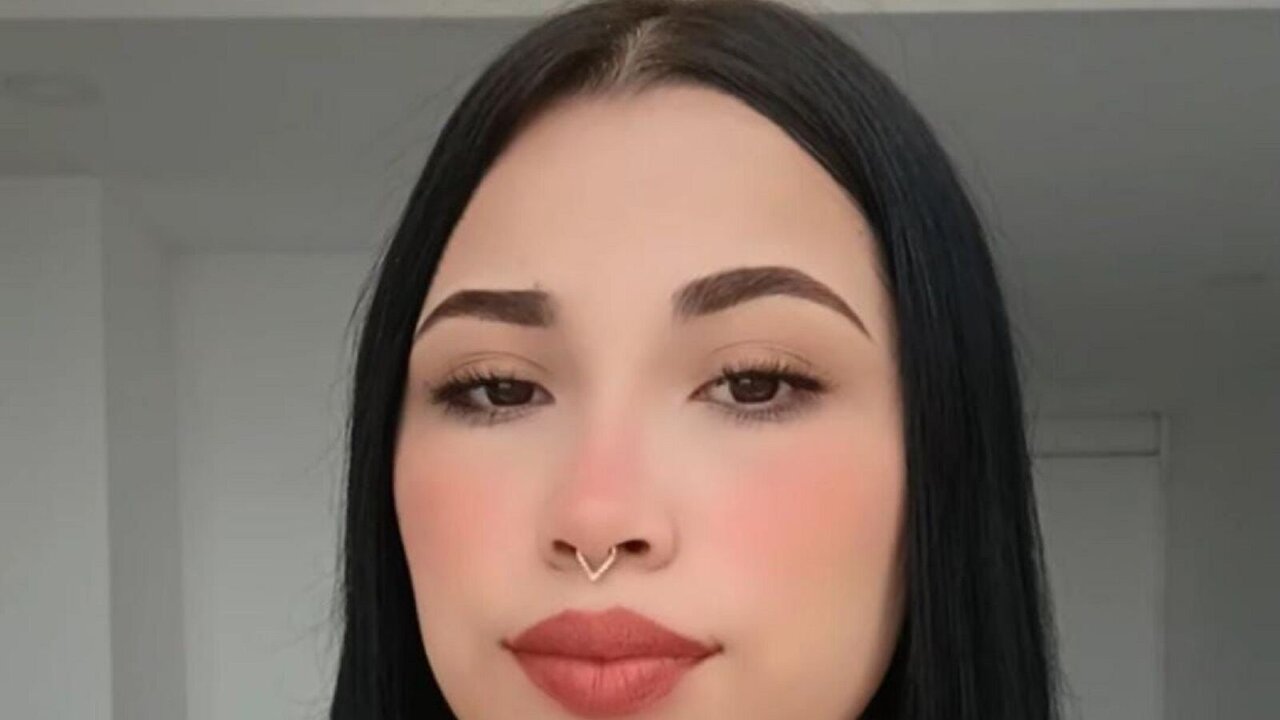 EmilyMorrison's Sex ChatRoom