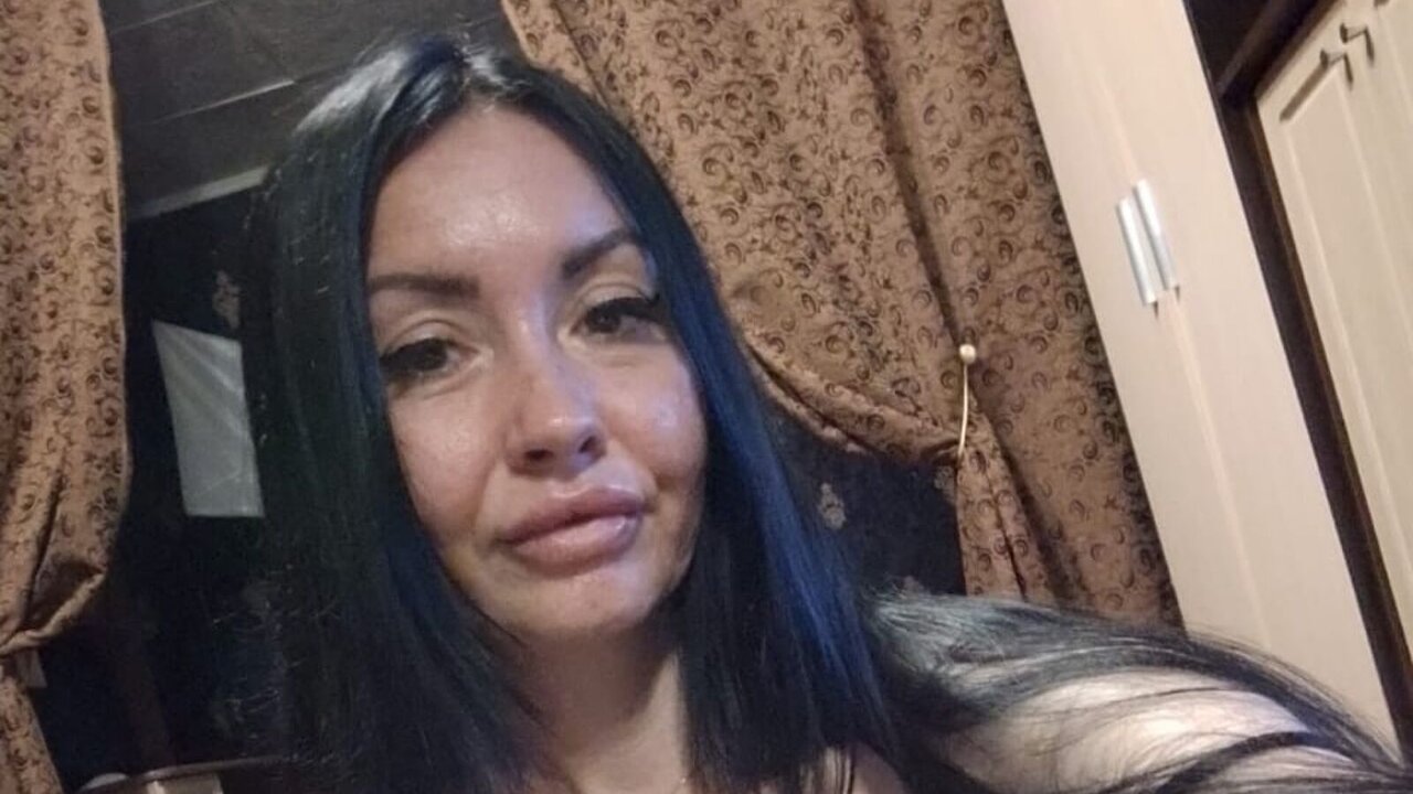 EmmaSeles's Sex ChatRoom