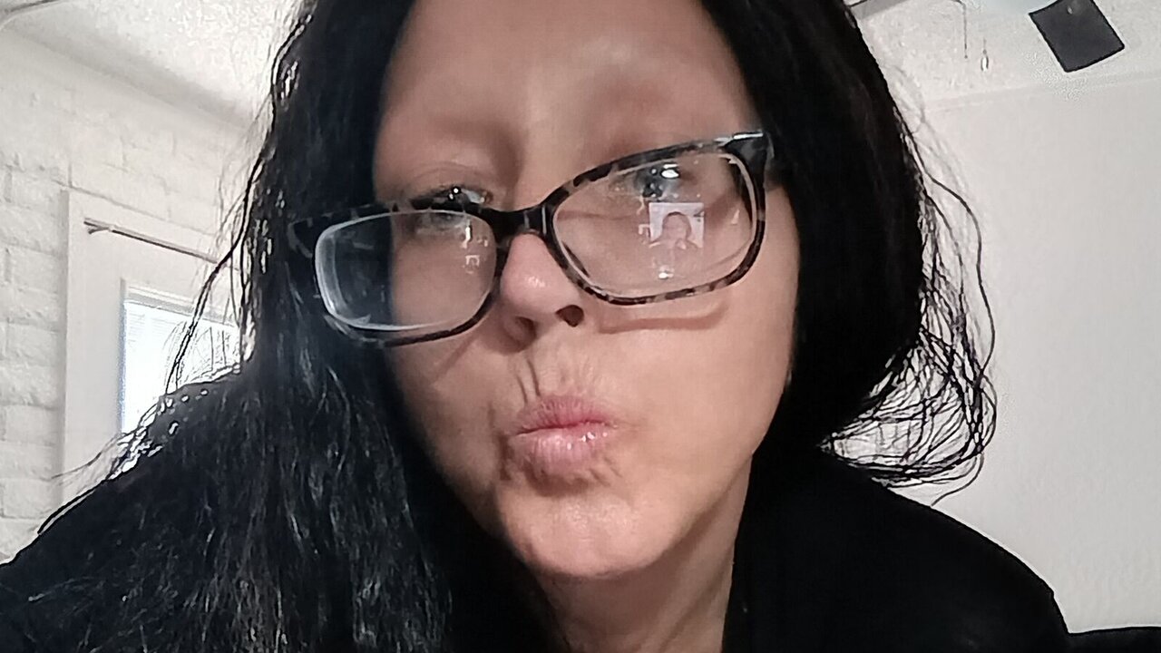 EssentricEsme's Sex ChatRoom