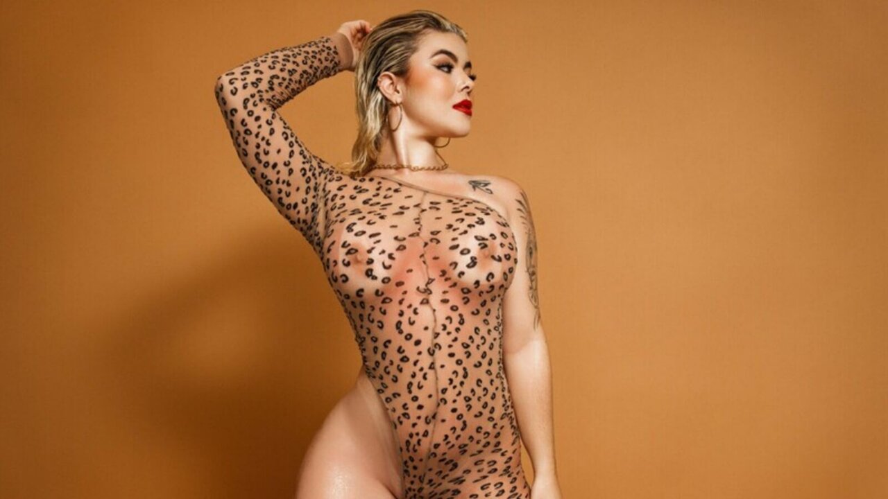 FiorellaRossi's Sex ChatRoom