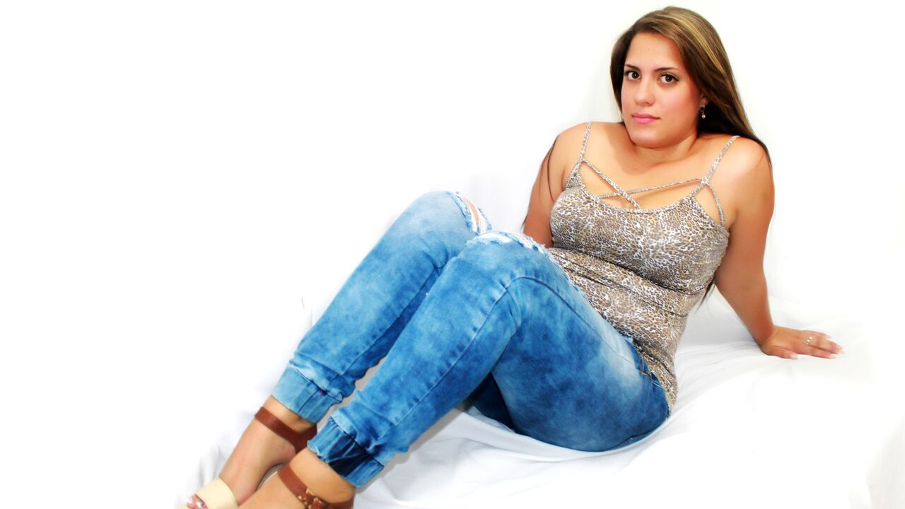 HilarySwift's Sex ChatRoom