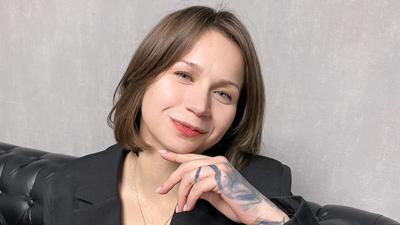 IssaBonet's Sex ChatRoom