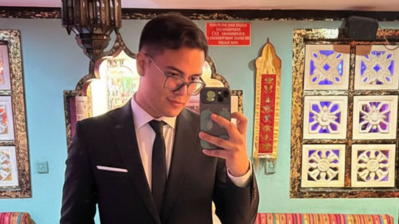 JohnBelrose's Sex ChatRoom