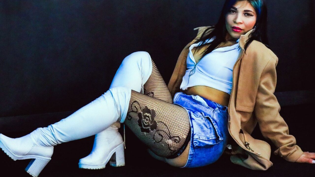 KatalinaMachado's Sex ChatRoom