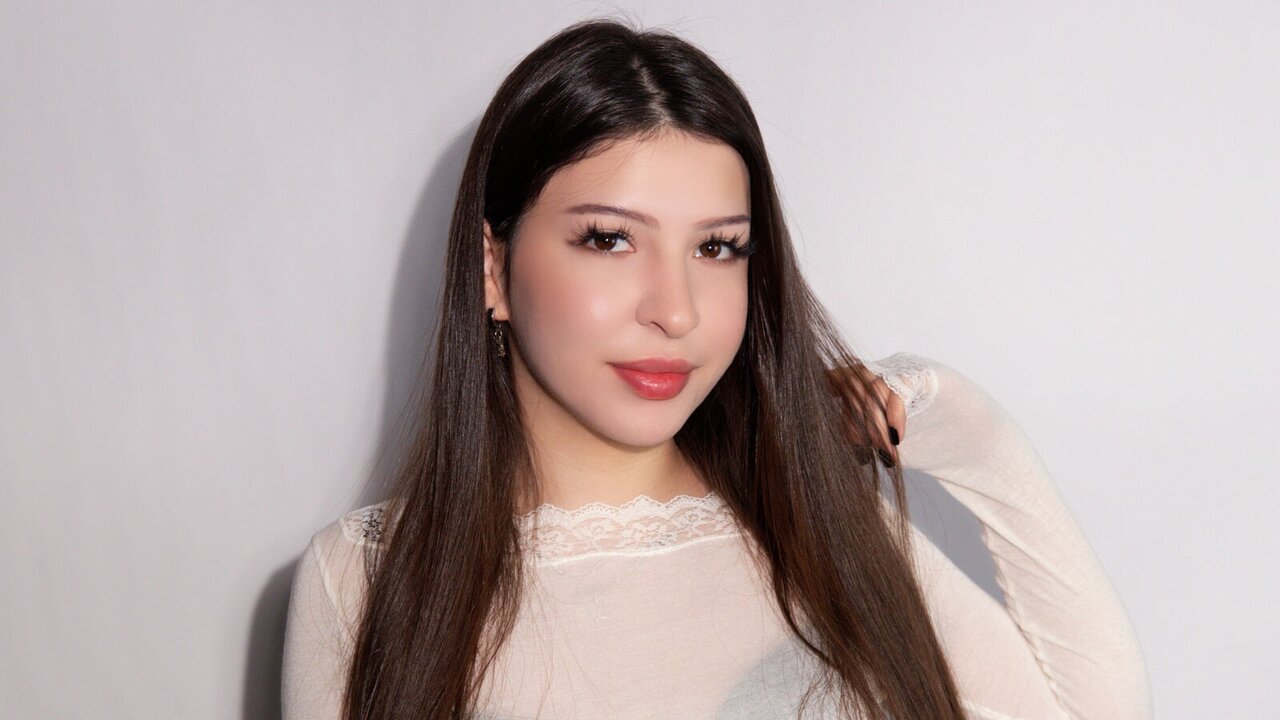 KatieBauer's Sex ChatRoom