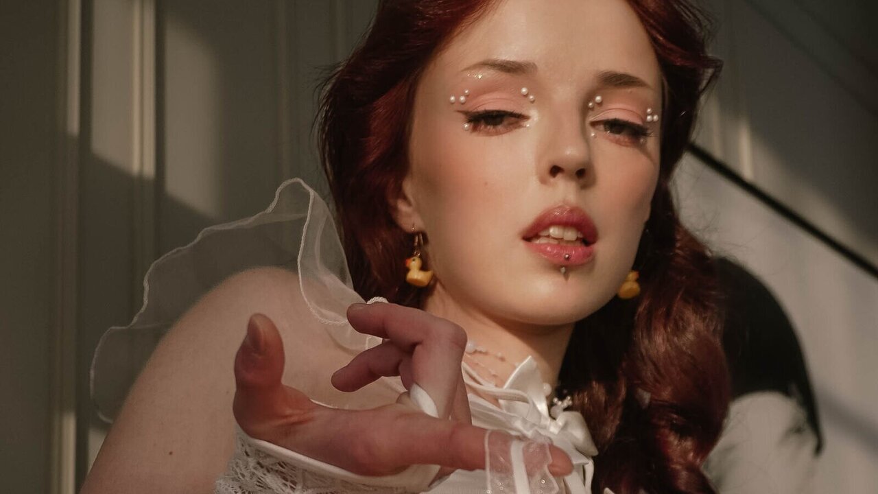 LianaGrace's Sex ChatRoom