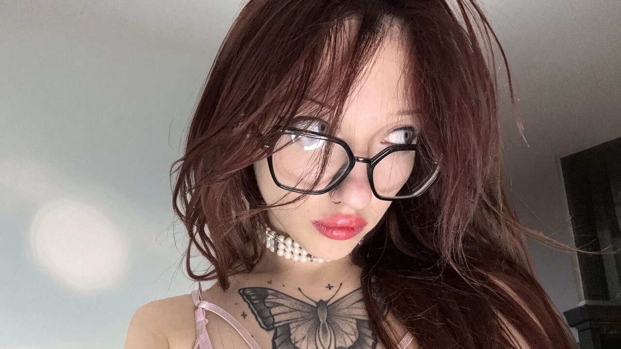 LillyMillsy's Sex ChatRoom