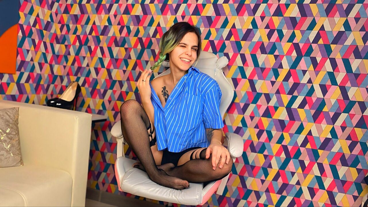 LiraBelle's Sex ChatRoom