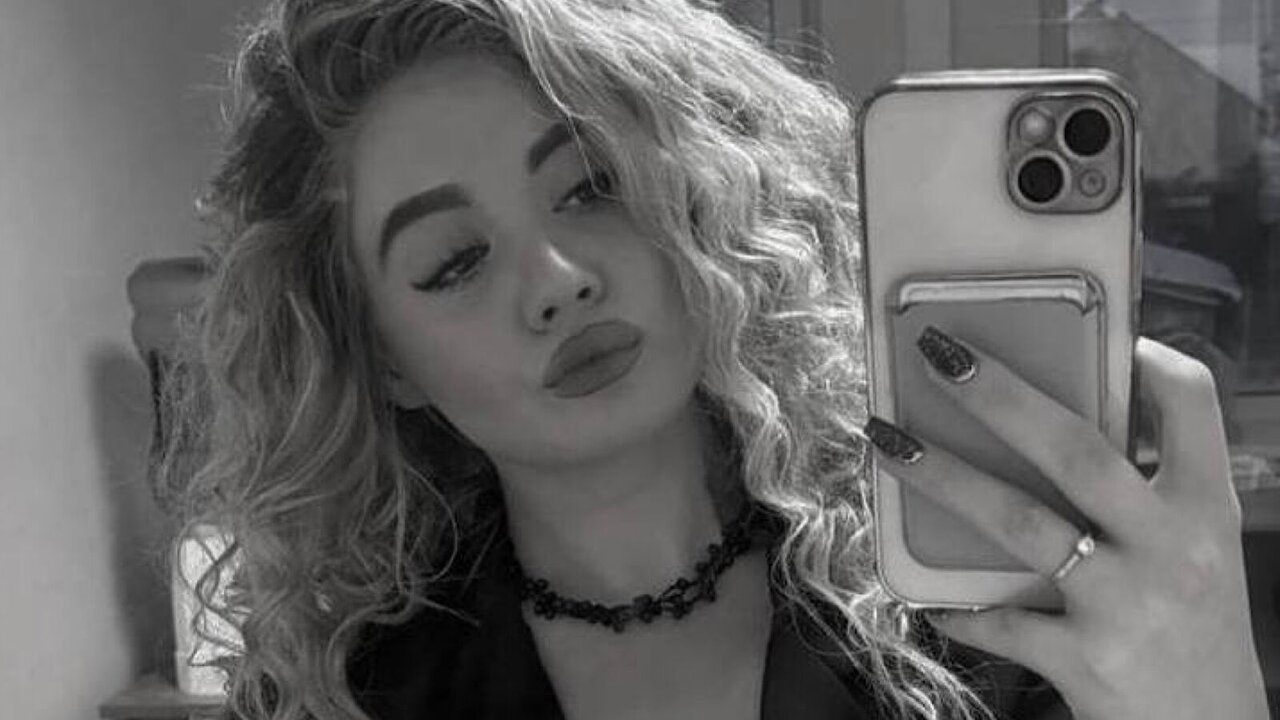 LucilePapke's Sex ChatRoom