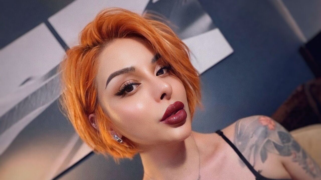 LunaRoyale's Sex ChatRoom