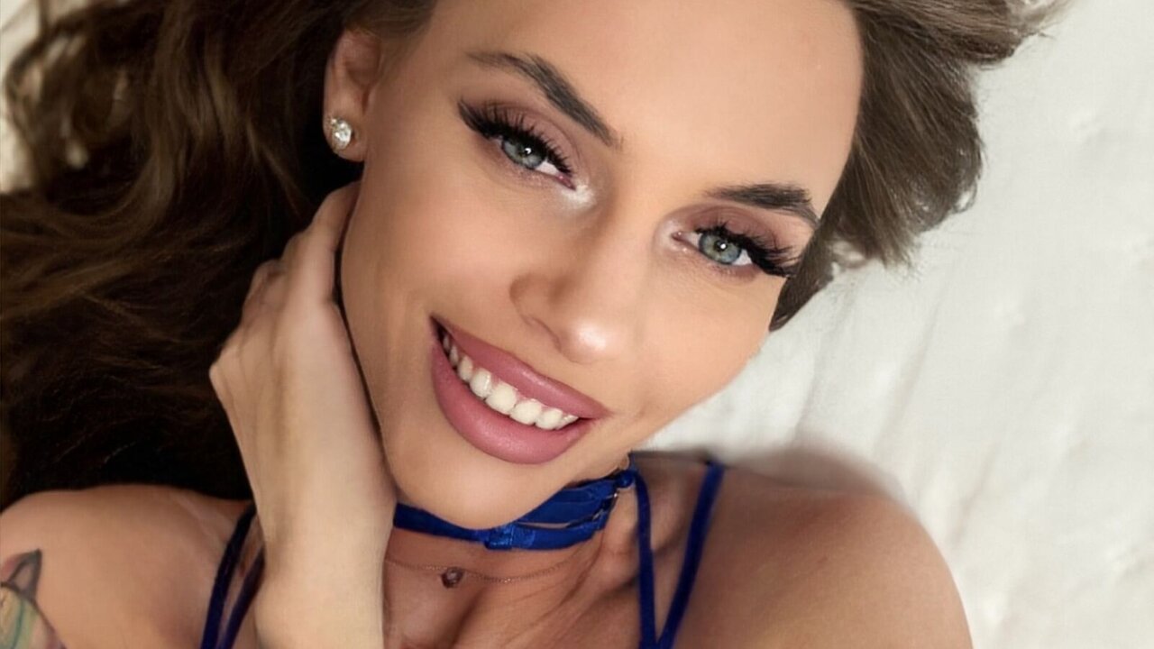 MichelleRouz's Sex ChatRoom