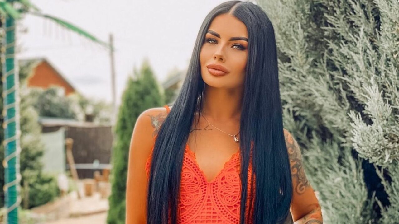 MiyaMiln's Sex ChatRoom