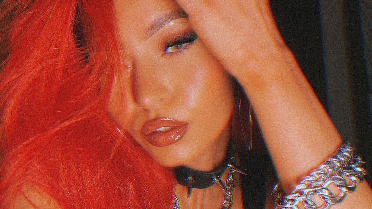 MoniqueCruz's Sex ChatRoom