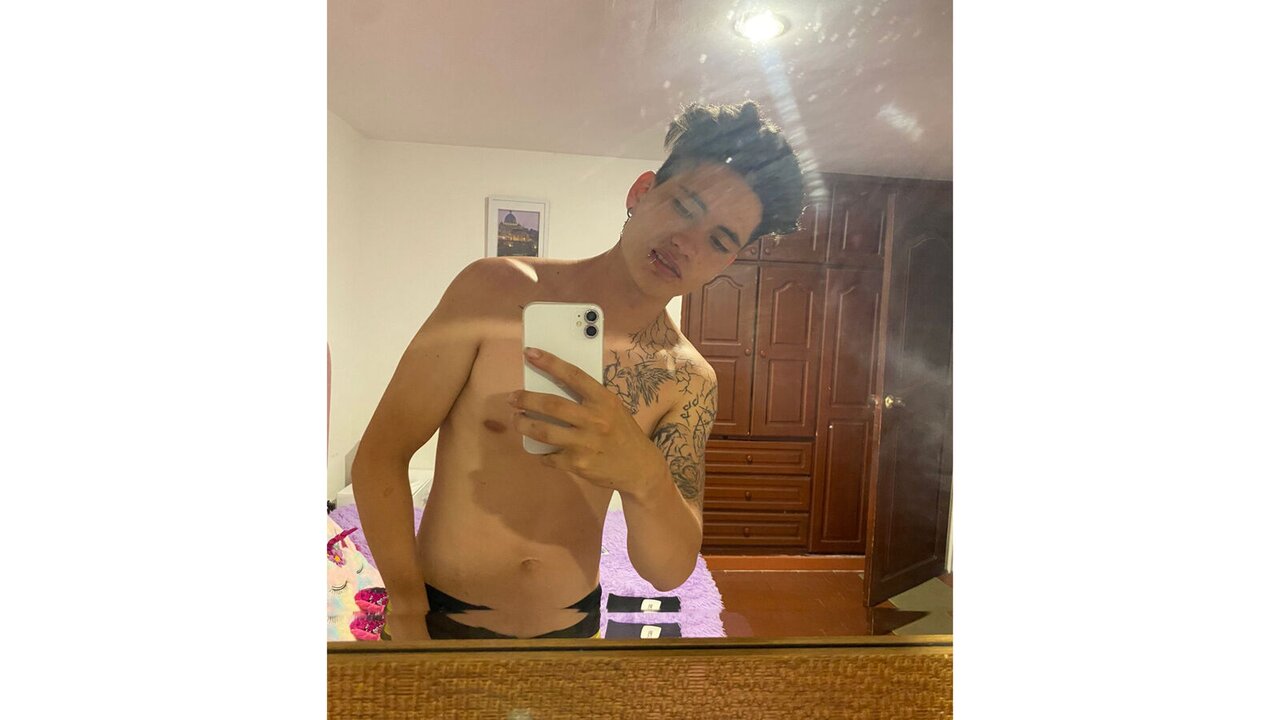 SamuStalion's Sex ChatRoom