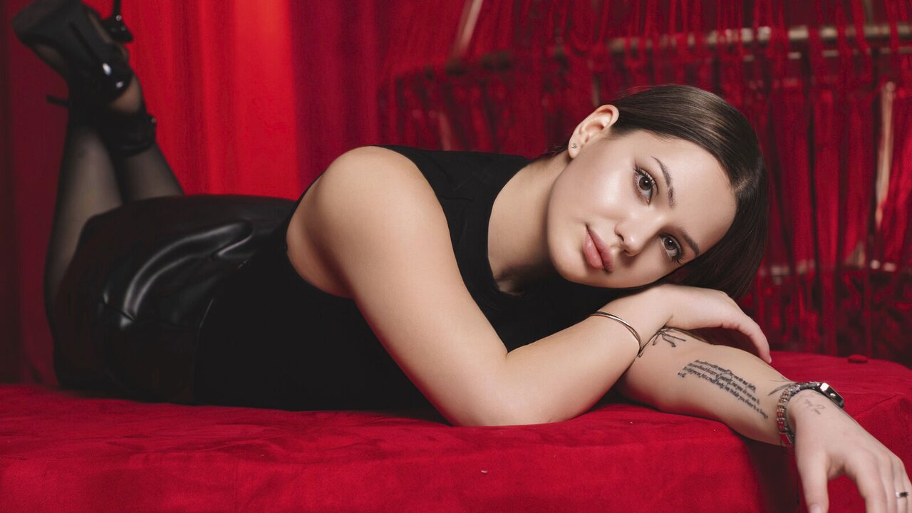 SophiaTores's Sex ChatRoom