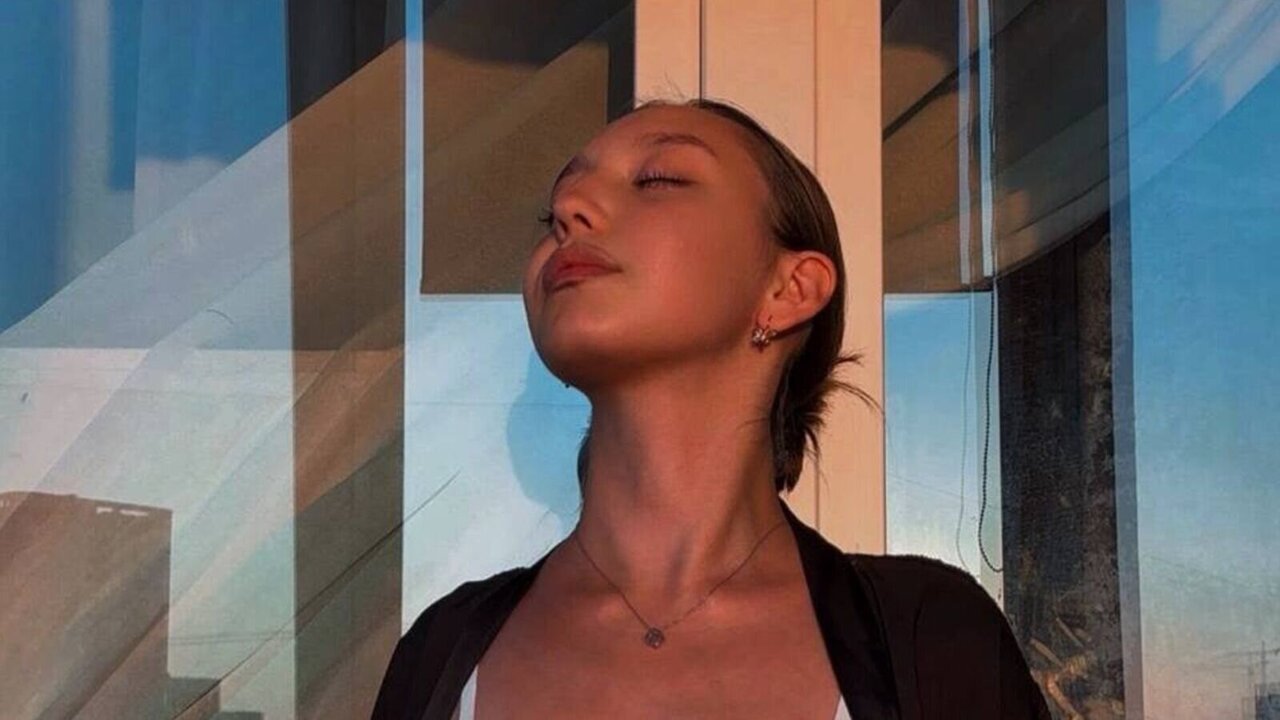 SuzieFusi's Sex ChatRoom