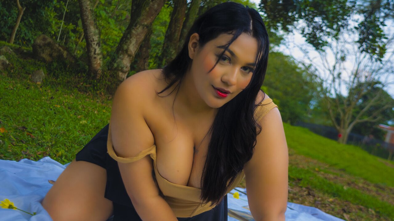 ValerieRiven's Sex ChatRoom