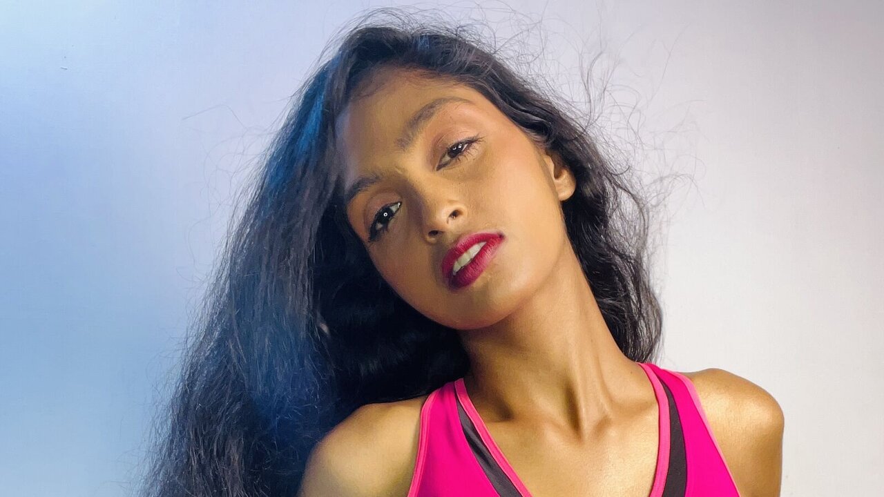 ZaraElina's Sex ChatRoom